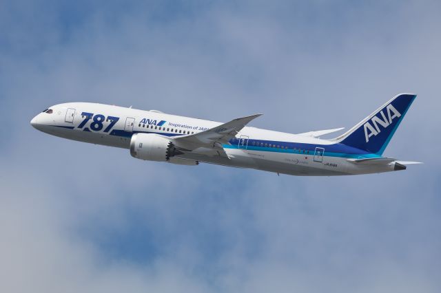 Boeing 787-8 (JA818A)