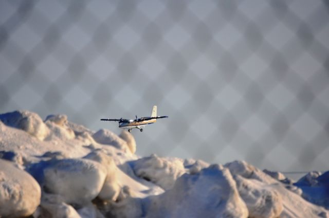 C-FMPW — - Landing runway 34
