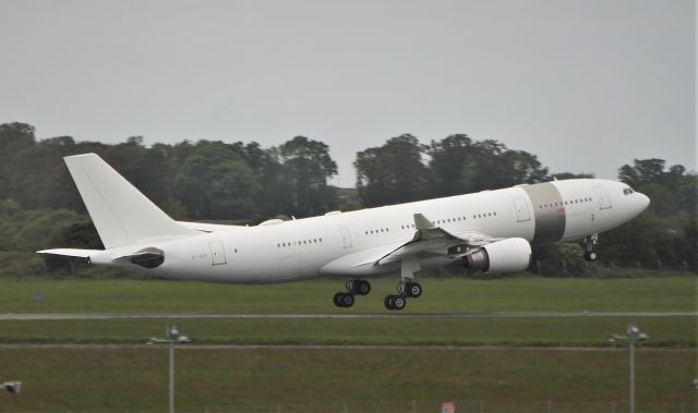 Airbus A330-300 (A7-HHM) - qatar amiri flight a330-202 a7-hhm dep shannon 13/6/19.