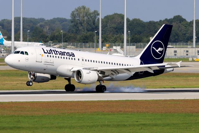 Airbus A319 (D-AILB)