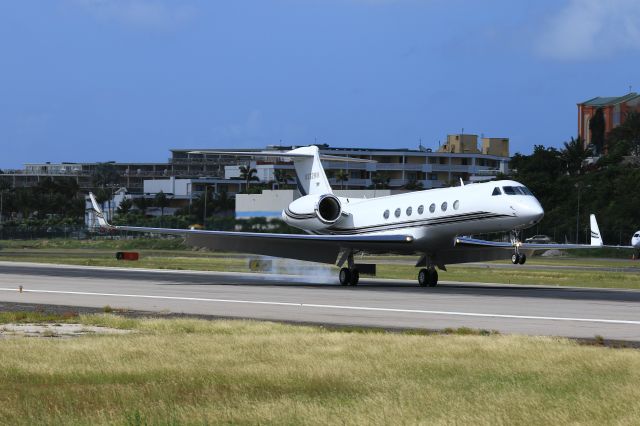 Gulfstream Aerospace Gulfstream G650 (N332MM)