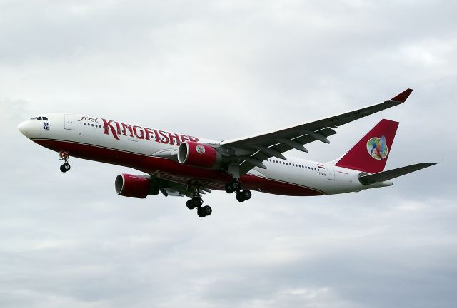 Airbus A330-300 (VT-VJK) - Kingfisher