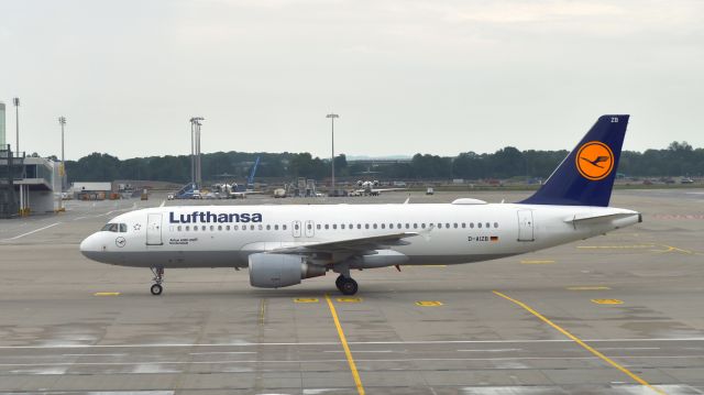 Airbus A320 (D-AIZB) - Lufthansa Airbus A320-214 D-AIZB in Munich 