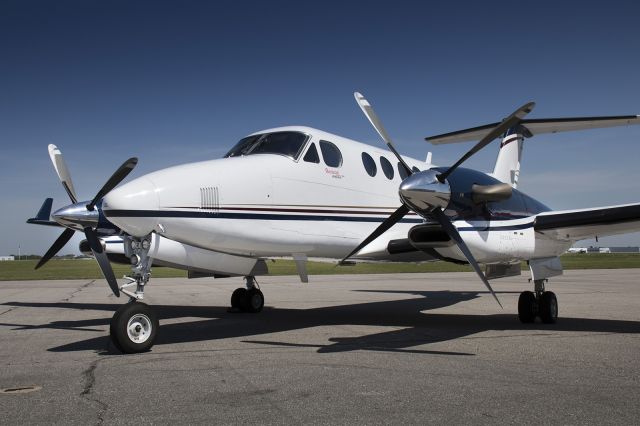 Beechcraft Super King Air 350 (C-FOST)