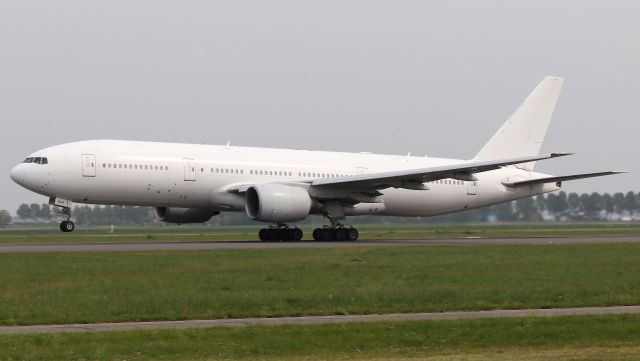 Boeing 777-200 (VQ-BJA)