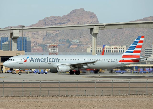 Airbus A321 (N177US)