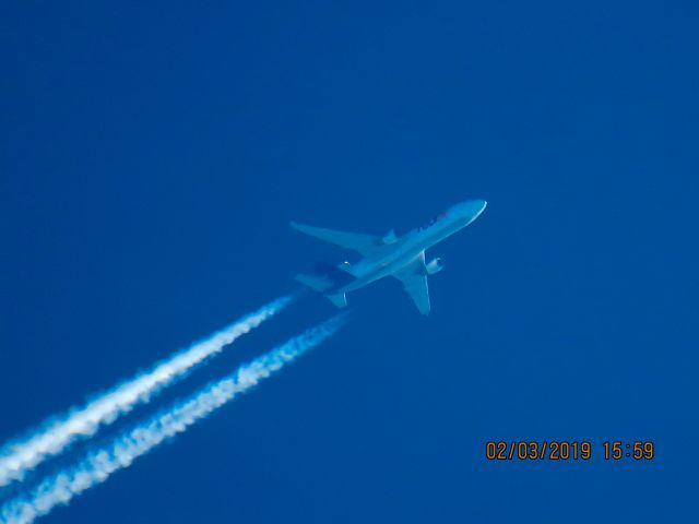 Boeing MD-11 (N572FE)