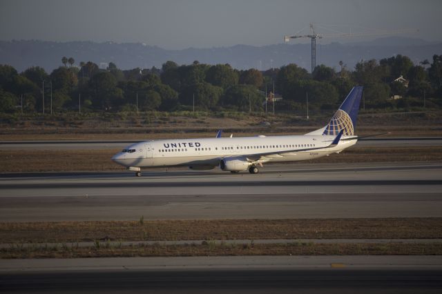 Boeing 737-700 (N75410)