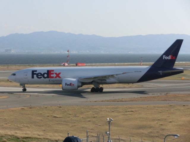 Boeing 777-200 (N859FD)