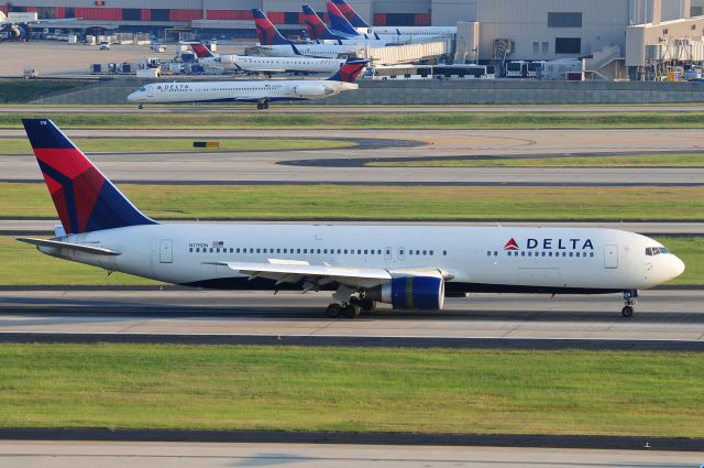 BOEING 767-300 (N178DN) - Seen at KATL on 9/10/2010.