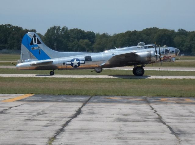 Boeing B-17 Flying Fortress (48-3514) - B-17 Sentimental Journey at KMKG visiting and giving rides. Summer of 2013.