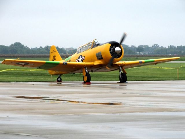 North American T-6 Texan (N9805C)