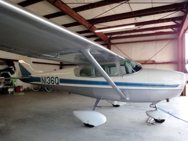 Cessna Skylane (N136Q)