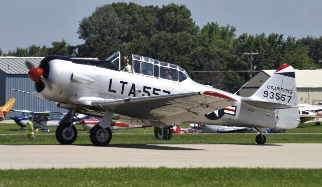 North American T-6 Texan (N157DC) - Airventure 2017