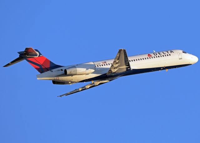 Boeing 717-200 (N933AT)