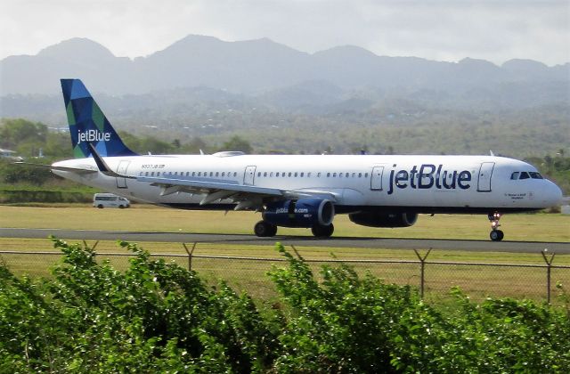 Airbus A321 (N937JB)