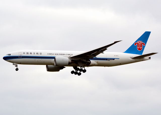 BOEING 777-200LR (B-2027)