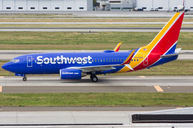 Boeing 737-700 (N959WN)
