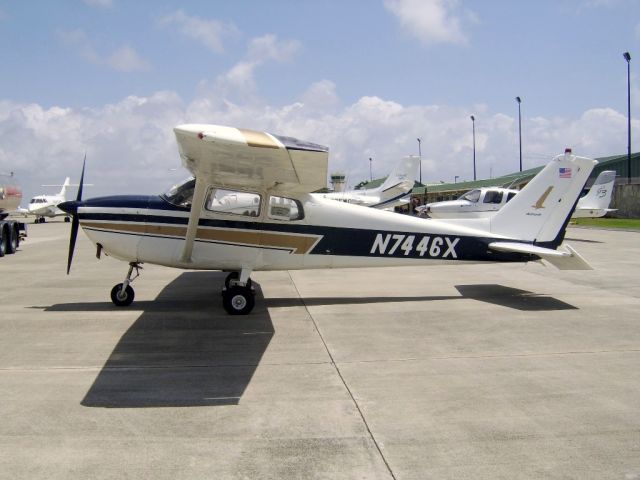 Cessna Skyhawk (N7446X)