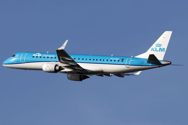 Embraer ERJ-190 (PH-EXD)