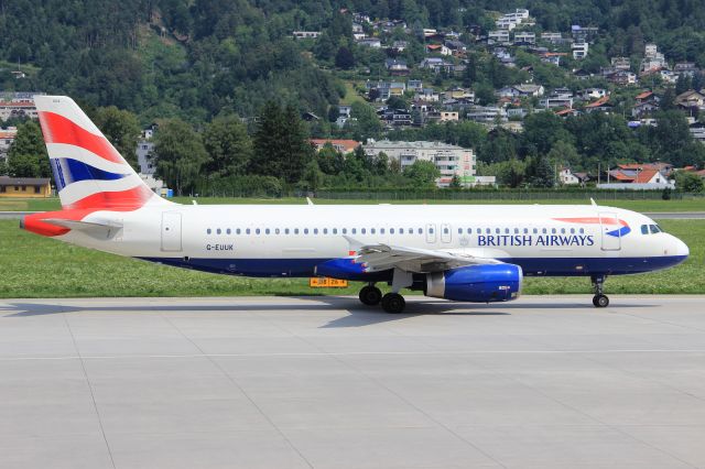 Airbus A320 (G-EUUK)