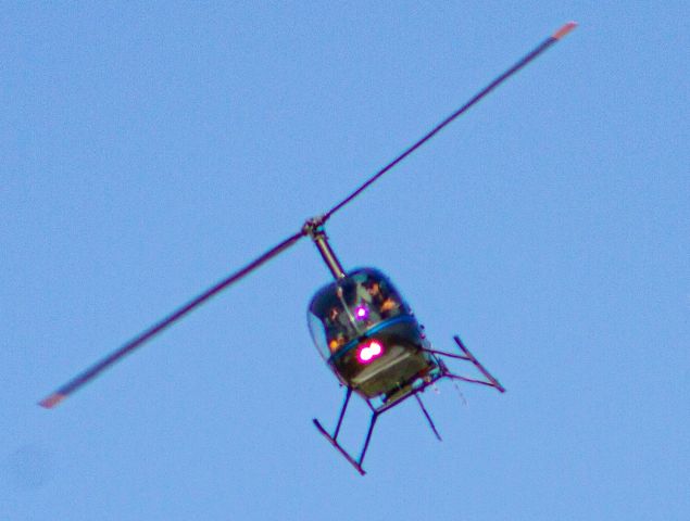 Robinson R-22 (N80156)