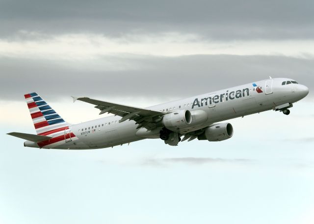 Airbus A321 (N197UW)