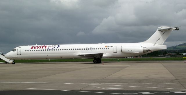 McDonnell Douglas MD-83 (EC-LEY) - Swiftair