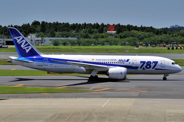 Boeing 787-8 (JA806A) - 2014