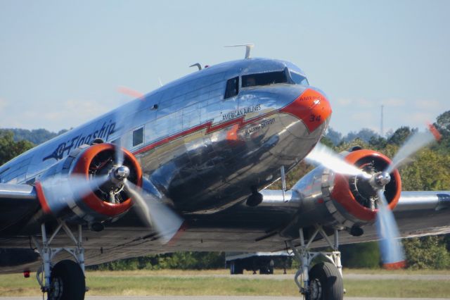 Douglas DC-3 (N17334) - Flagship Detroit Foundation Douglas DC-3 10/12/13