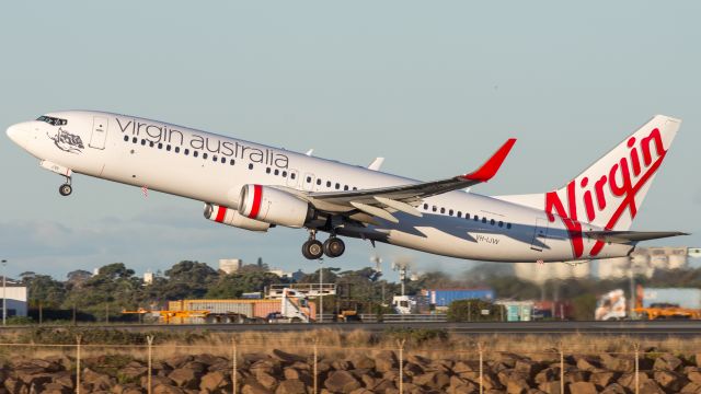 Boeing 737-800 (VH-IJW)