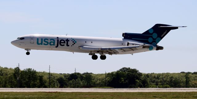 BOEING 727-200 (N726US) - A 1981 model Boeing 727-223(F) arriving 18R at Carl T. Jones Field, Huntsville International Airport, AL, late morning - April 25, 2024.