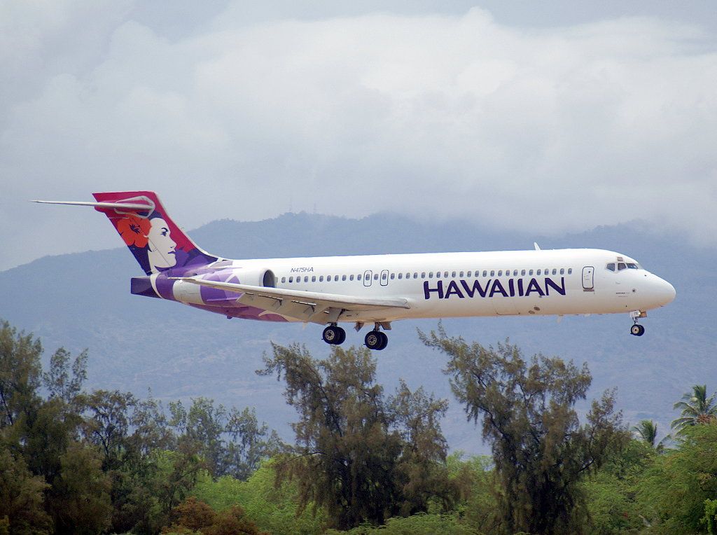 Boeing 717-200 (N475HA)