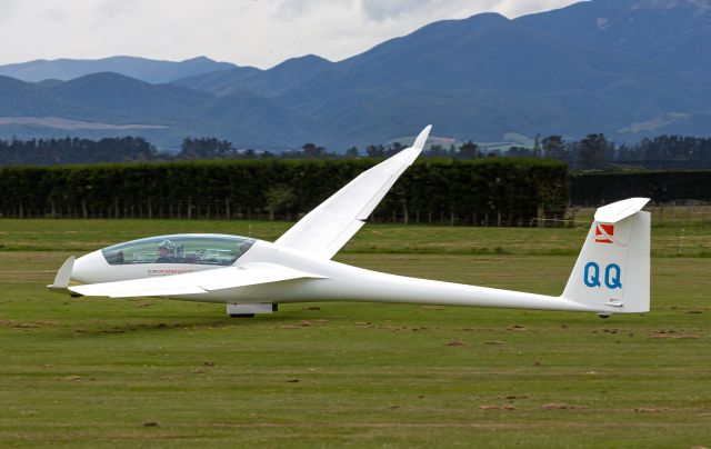 SCHEMPP-HIRTH Duo Discus XT (ZK-GQQ)