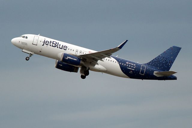 Airbus A320 (N709JB) - JBU 2017 ;Fly-Fi heading to JFK