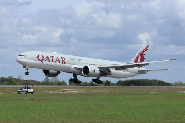 Boeing 777-200 (A7-BEA)