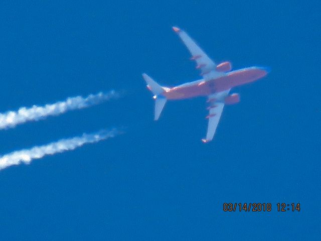 Boeing 737-700 (N7741C)