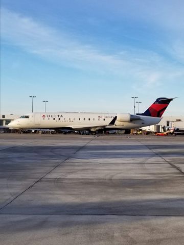 Canadair Regional Jet CRJ-200 (N924EV)