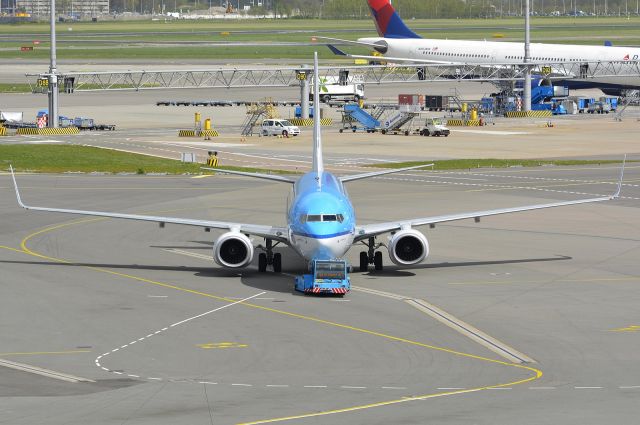 Boeing 737-800 (PH-BCA)
