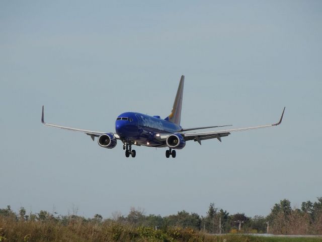 Boeing 737-700 (N765SW)