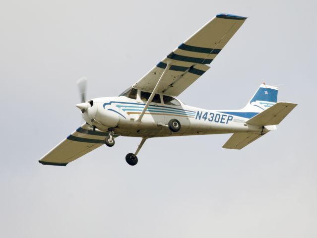 Cessna Cutlass RG (N430EP)