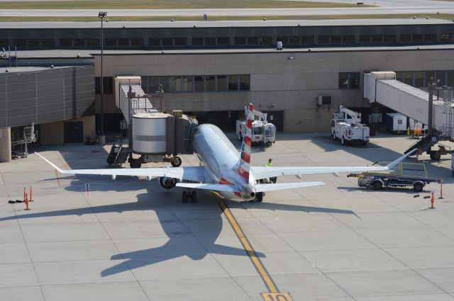 Embraer 175 (N426YX) - A beautiful ERJ at the gate in Omaha. Date - Oct 10, 2020