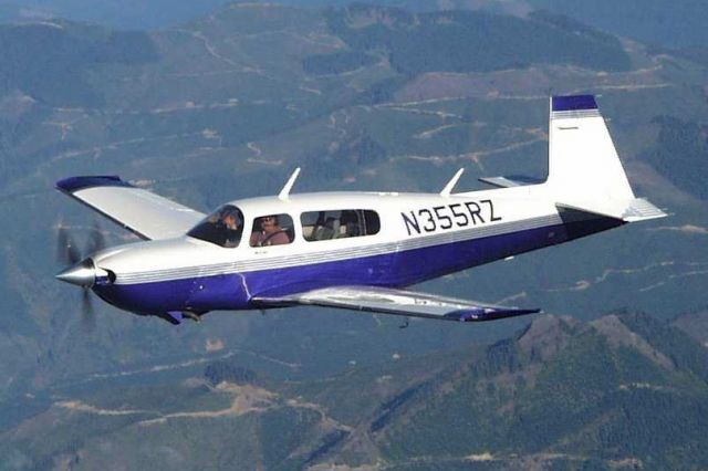 Mooney M-20 (N750DC)