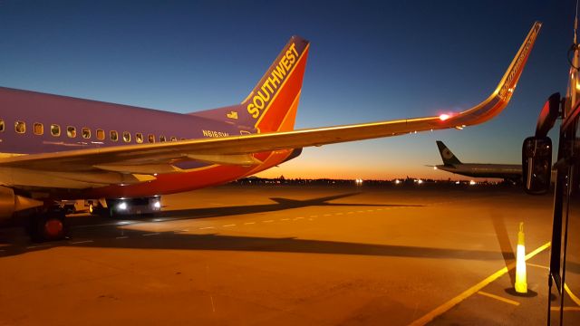 Boeing 737-700 (N616SW) - No gates available, had to deplane on the tarmac