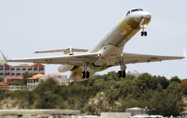 Embraer ERJ-145 (PT-TSN)