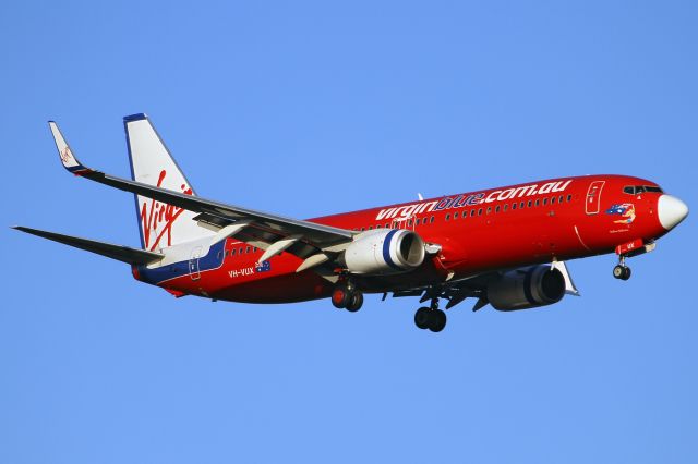 Boeing 737-800 (VH-VUX)