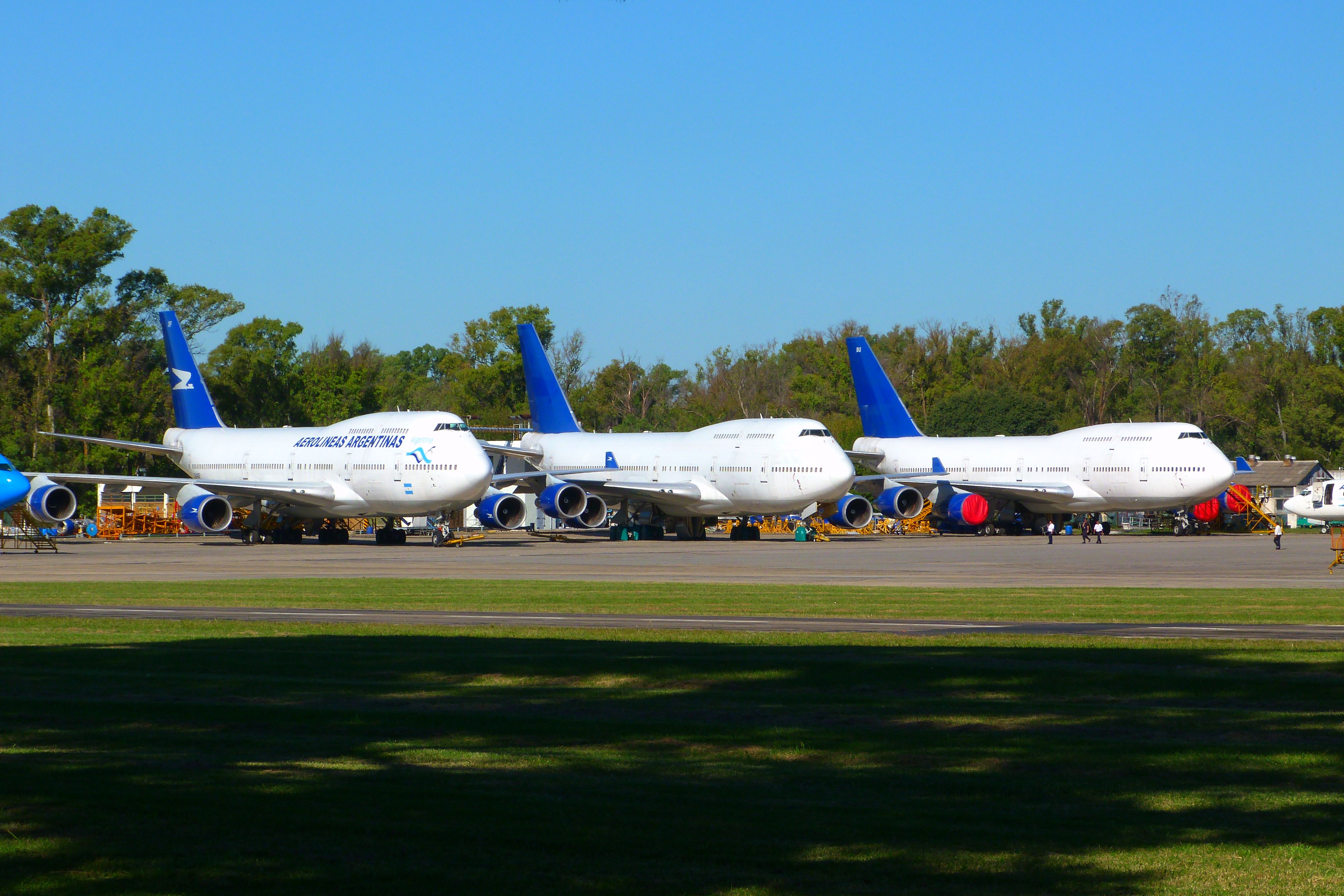 Boeing 747-400 (LV-BBU)