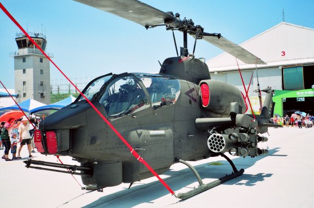 — — - Taiwan-Army( AH-1W)
