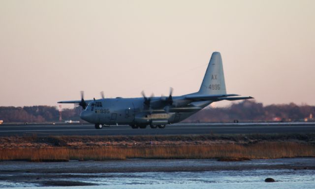 Lockheed C-130 Hercules (16-4995)