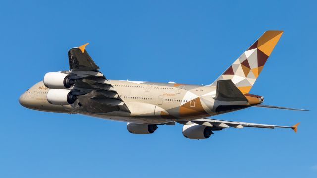 Airbus A380-800 (A6-APB)